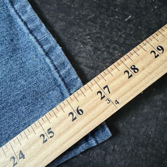 Charter Club Women’s Blue Cotton Medium Wash Jeans Petite Sz 33 Waist - Picture 13 of 16